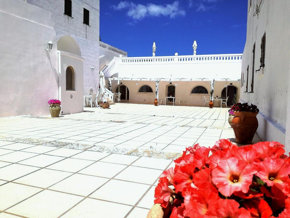 Masseria Di Benedetto Apartment Ostuni Bagian luar foto