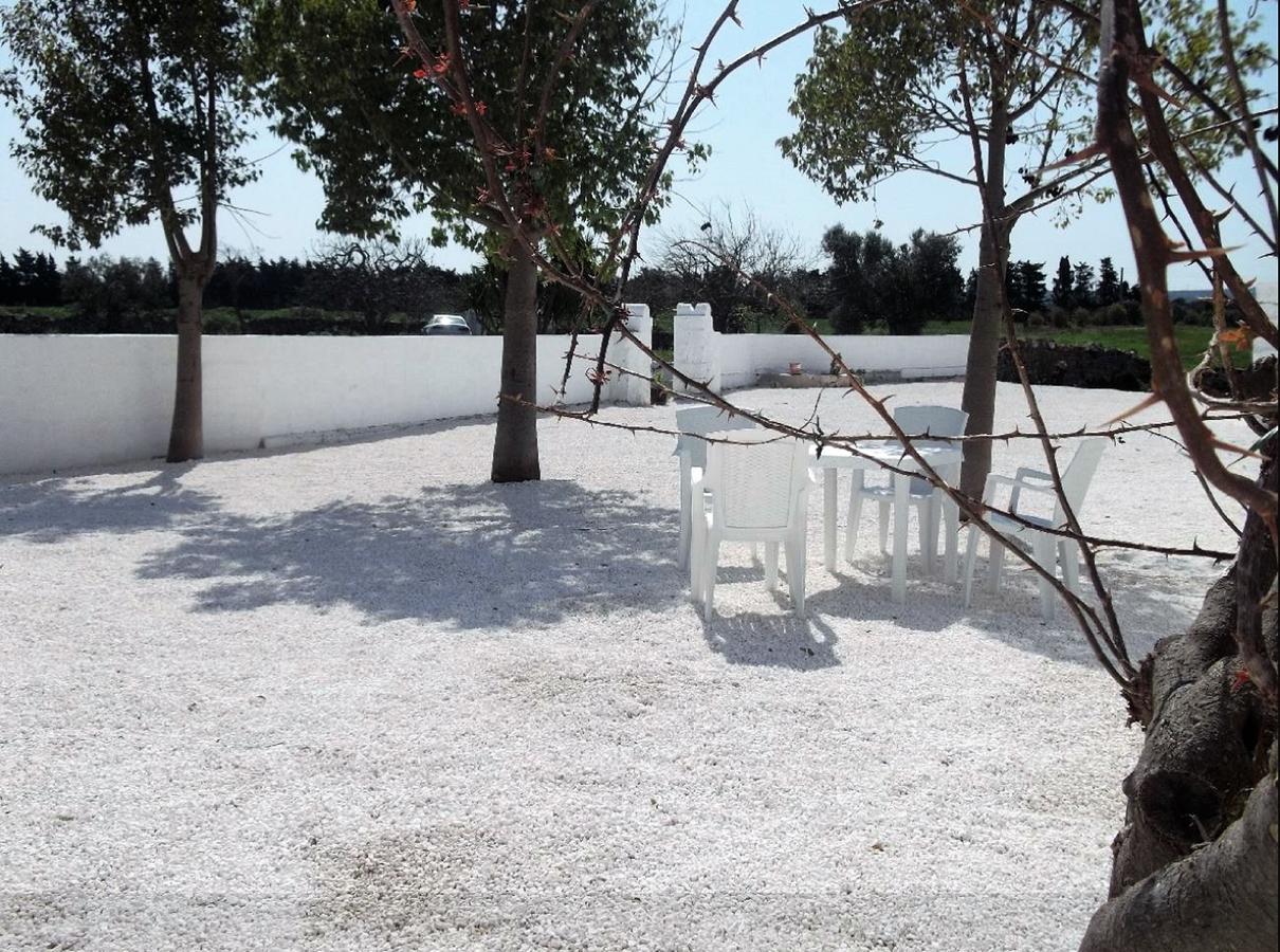 Masseria Di Benedetto Apartment Ostuni Bagian luar foto